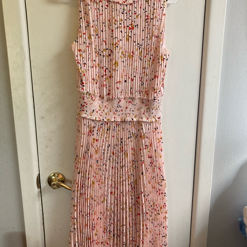 Namette Lepore pink pleated dress in size 8